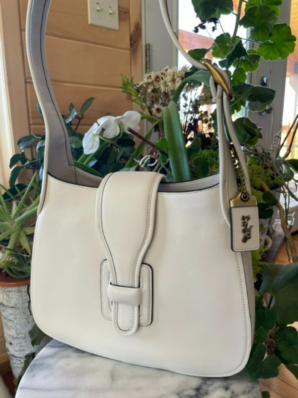 Coach Courier Hobo 1941 style 88349 in Chalk White